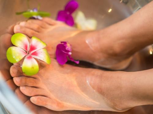 A pair of feet