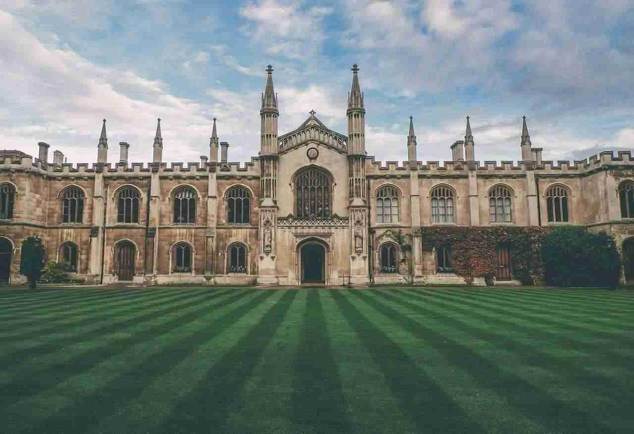 Get into university with an Access to Higher Education Diploma